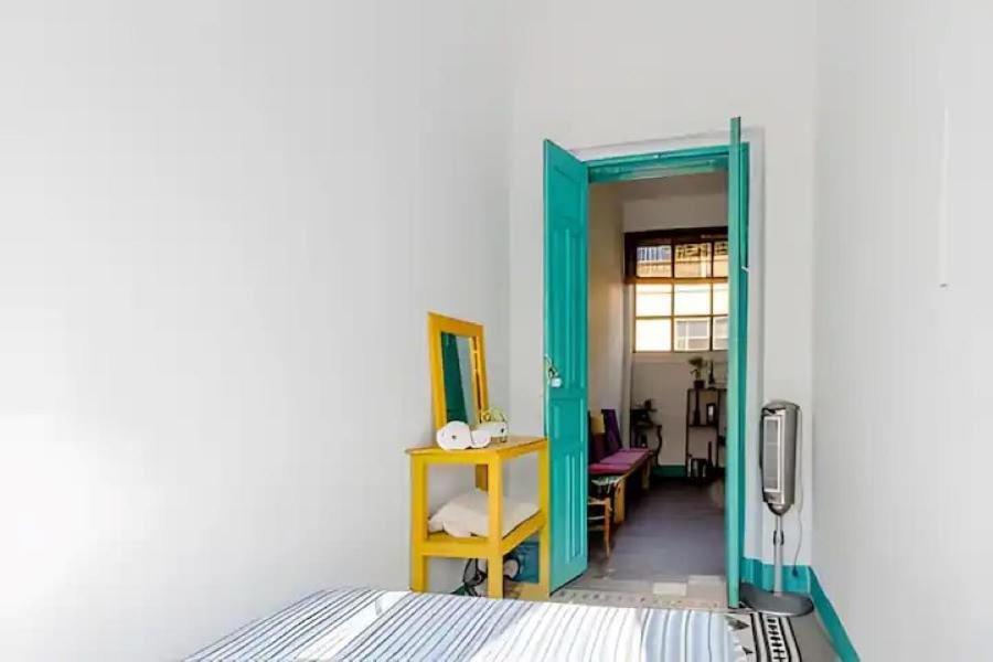 1 Guadalajara Corazon Del Centro Historico Hospedate En Una Casa Antigua En Una Habitacion Sencilla Con Areas Comunes Y Banos Compartidas 外观 照片